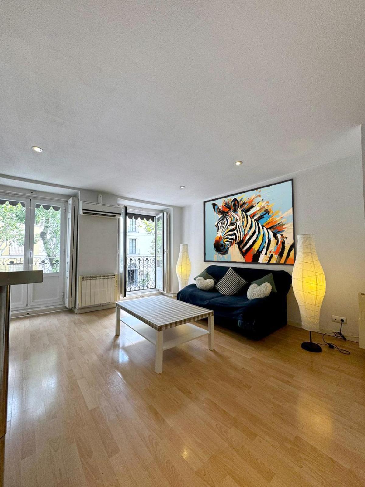 Prado Atocha Apartaments Madrid Exterior foto